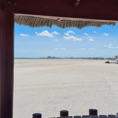 Alezzi Beach Frontal La Mare * Năvodari